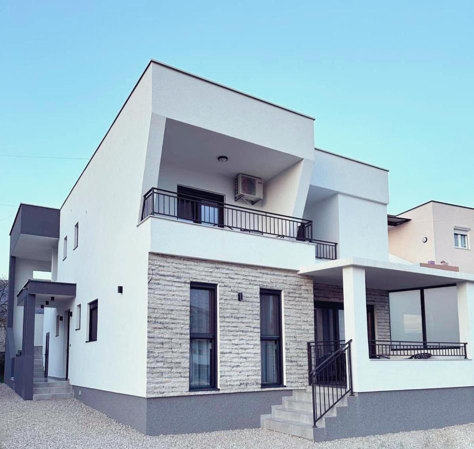 Danin Apartmani Bar Zewnętrze zdjęcie